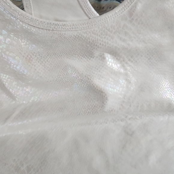 Beyond Yoga white iridescent snake print bra top - Picture 2 of 6